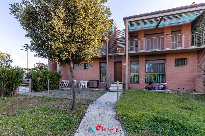 Appartamento trilocale in affitto in Via San Guido, Pisa