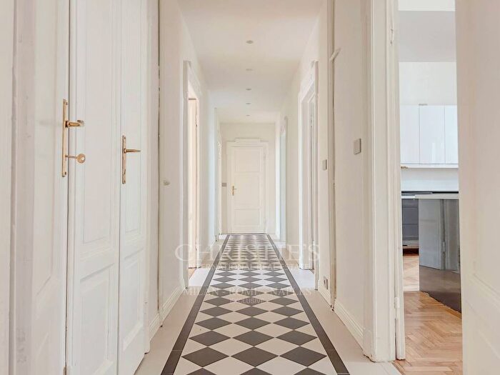 Appartamento con 5 locali in affitto in Via Gustavo Modena, Indipendenza, Milano