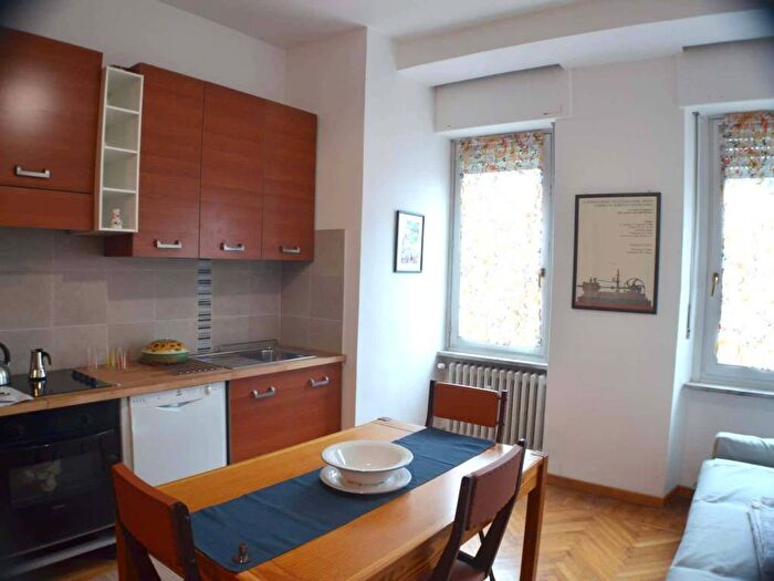 Appartamento trilocale in affitto in Via Filadelfia, Lingotto, Torino