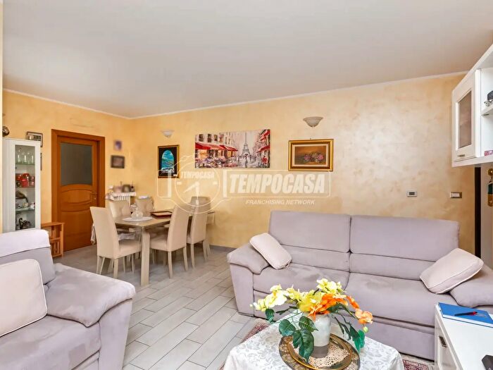Appartamento trilocale in vendita in Strada della Verna, Torino