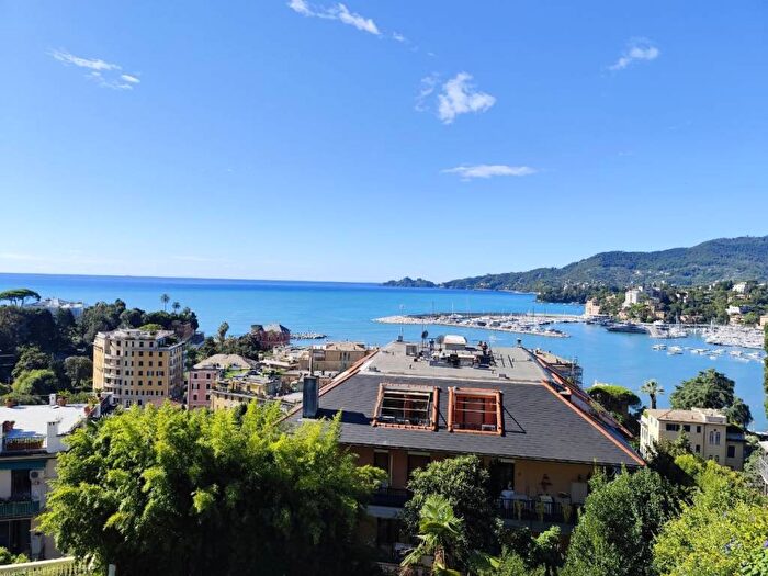 Appartamento trilocale in affitto in via bozzo costa, Castello Don Minzoni, Rapallo