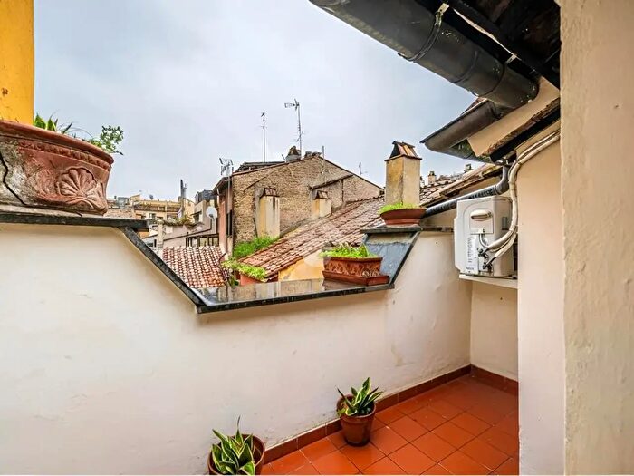 Appartamento bilocale in vendita in Arco di Santa Margherita, Roma