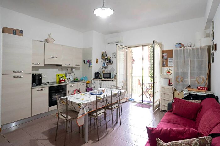 Appartamento bilocale in vendita in Via Spiaggia Mascali, Mascali