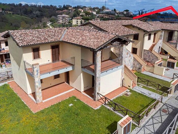 Casa quadrilocale in vendita in Via P P Pascucci, Manciano