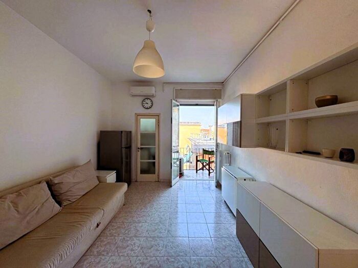 Appartamento monolocale in affitto in Via Dei Tulipani, Giambellino, Milano