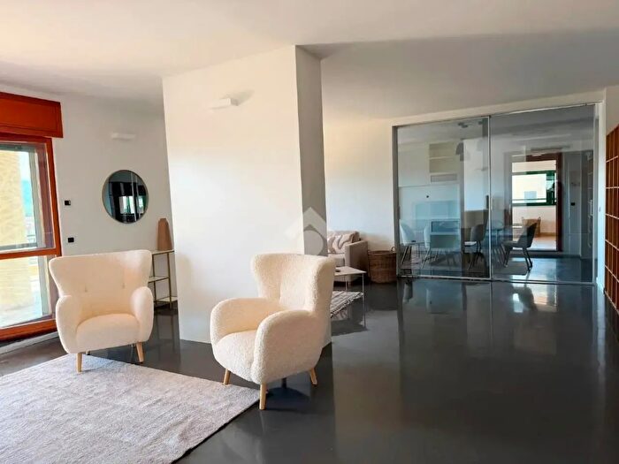 Appartamento con 5 locali in vendita in Viale Monsignor Luigi di Liegro, Pompei
