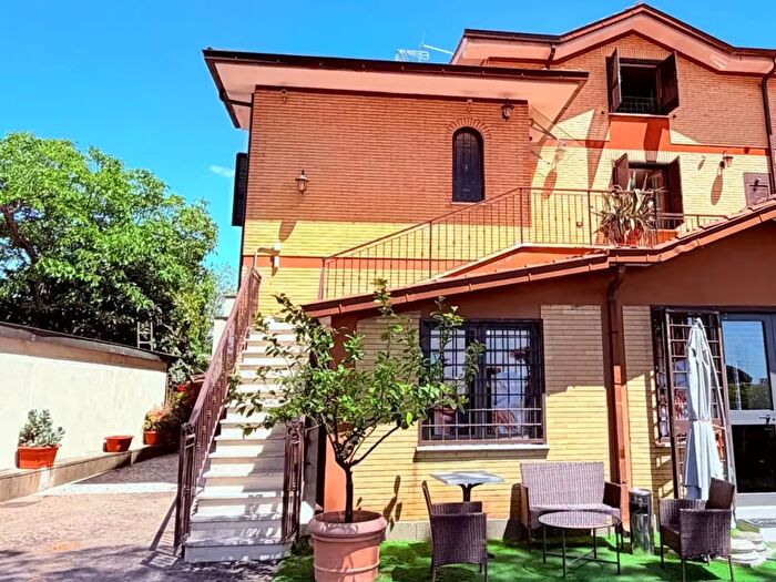 Appartamento quadrilocale in affitto in Via Tuscolana, Frascati