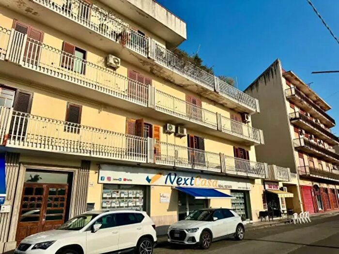 Appartamento con 6 locali in vendita in Via Medaglia d'Oro Stefano Cantafi, Barcellona Pozzo Di Gotto