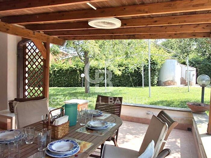 Casa con 6 locali in affitto in Via degli Alvethna, Marina Velca, Tarquinia