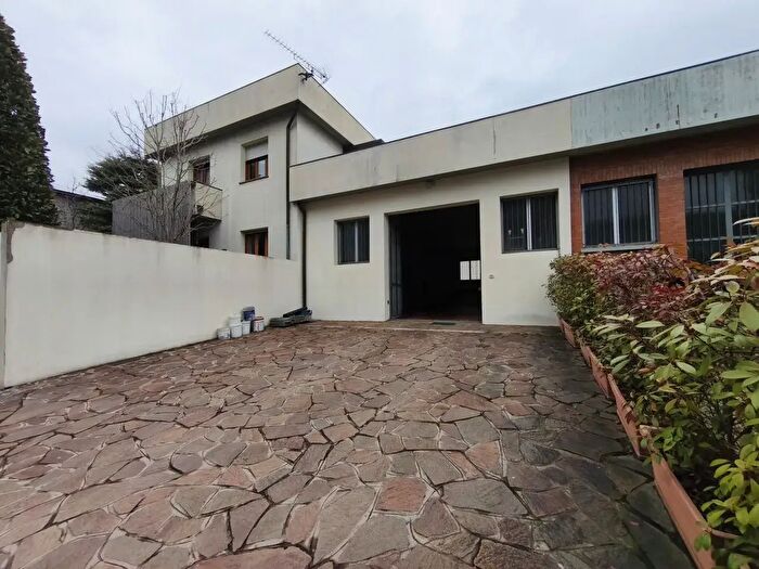 Appartamento con 6 locali in vendita in Via Scania AdZe, Castel San Pietro Terme