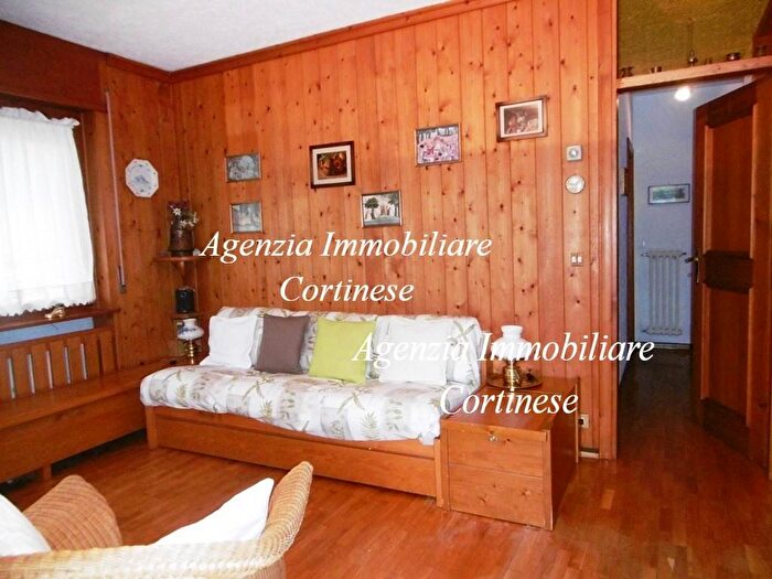 Appartamento trilocale in affitto in Via Ria De Zeto, Centro, Cortina dAmpezzo