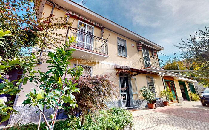 Casa con 5 locali in vendita in Via Bogino, Moncalieri