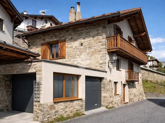 Case in Vendita e in Affitto - 2