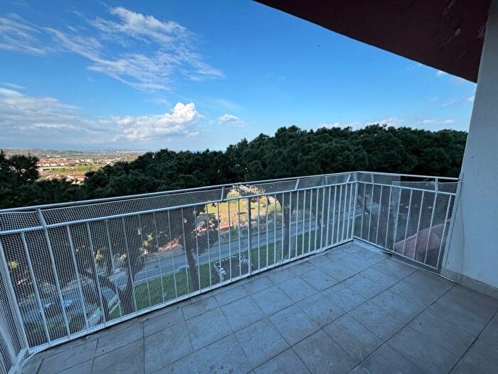 Appartamento con 5 locali in affitto in Via Provinciale, Copanello, Stalettì