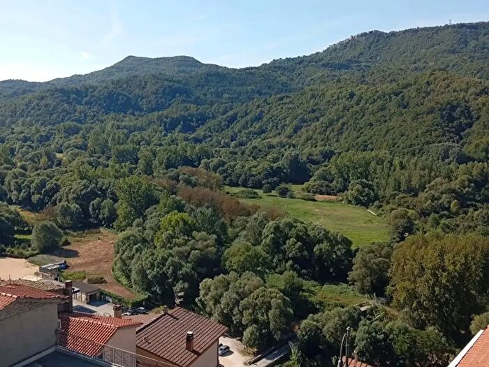 Appartamento con 6 locali in vendita in Via San Martino, Agosta
