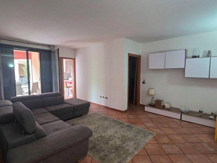 Appartamento trilocale in affitto in Centro, Castelvetro Piacentino