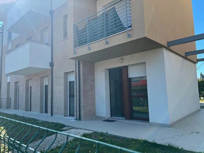 Appartamento con 5 locali in vendita in Via XXVIII Str Fano Pu Italia, Fano