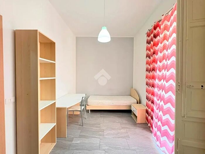 Appartamento con 5 locali in vendita in Via Paolo Emiliani Giudici, Palermo