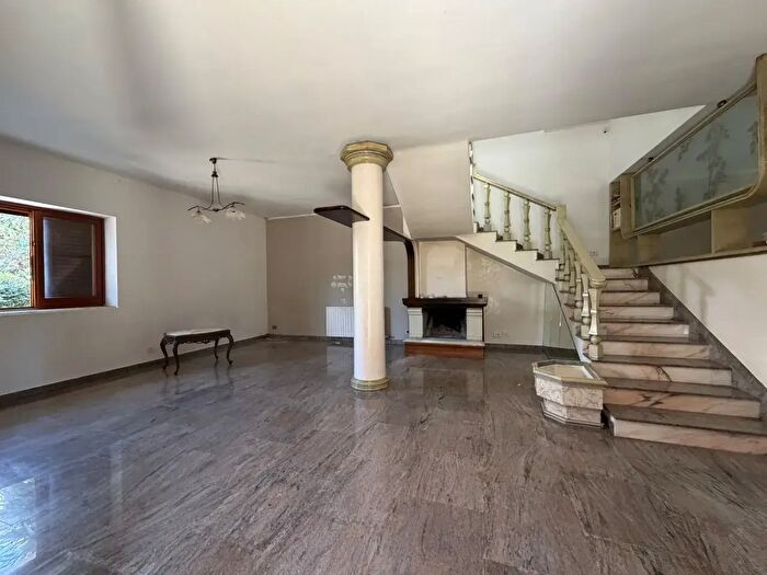 Casa con 5 locali in vendita in Viale del Tramonto, Taranto