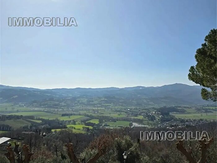 Casa con 6 locali in vendita in Citerna