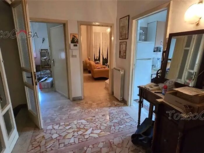 Appartamento con 9 locali in vendita in Fucecchio