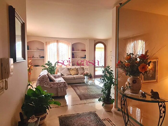 Casa con 10 locali in vendita in Tiro a Segno, Grosseto