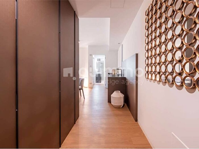 Appartamento bilocale in affitto in Via Tocqueville, Garibaldi Corso Como, Milano