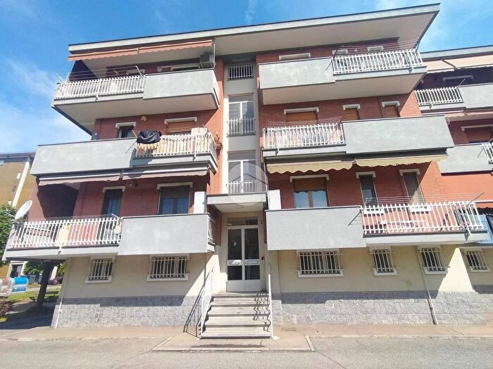 Appartamento quadrilocale in vendita in Via Santa Caterina, Borgaro Torinese