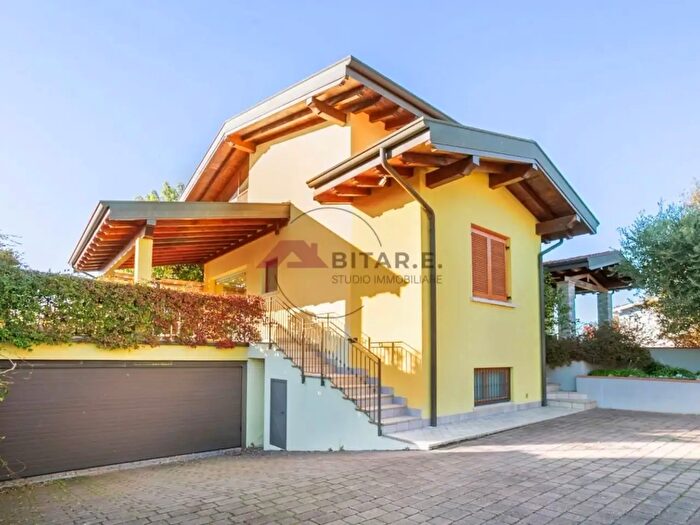 Casa con 5 locali in vendita in Via Roma, Poncarale