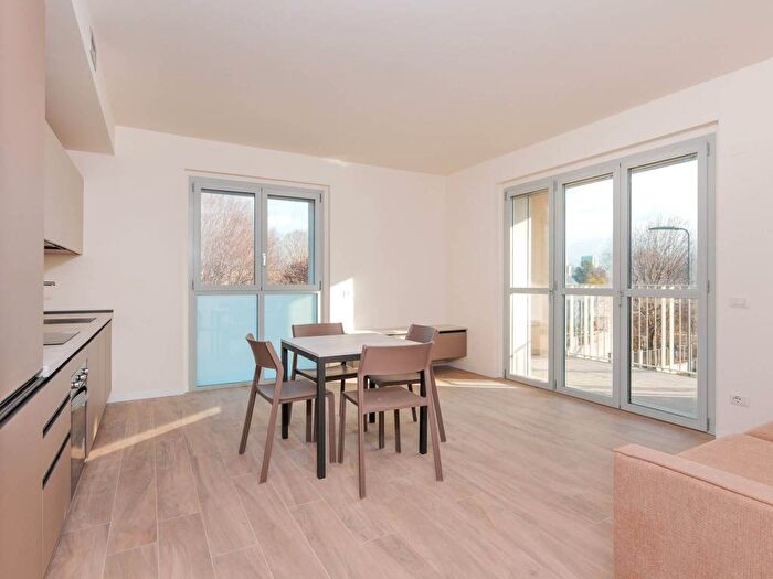 Appartamento bilocale in affitto in Via Socrate, Villa San Giovanni, Milano