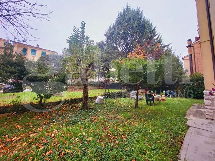 Appartamento con 5 locali in vendita in Via Piave, Gubbio