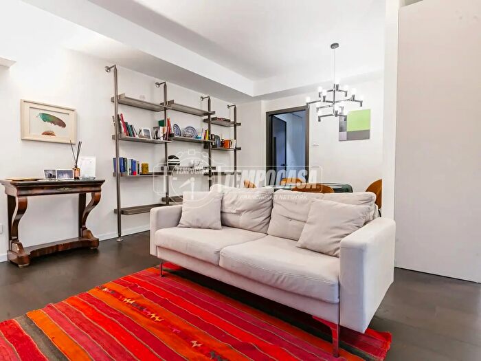 Appartamento trilocale in affitto in Via Privata Chieti, Milano