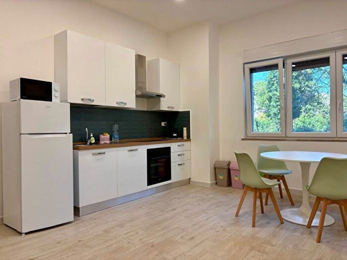 Appartamento bilocale in affitto in Via Imperatore Federico, Fiera, Palermo