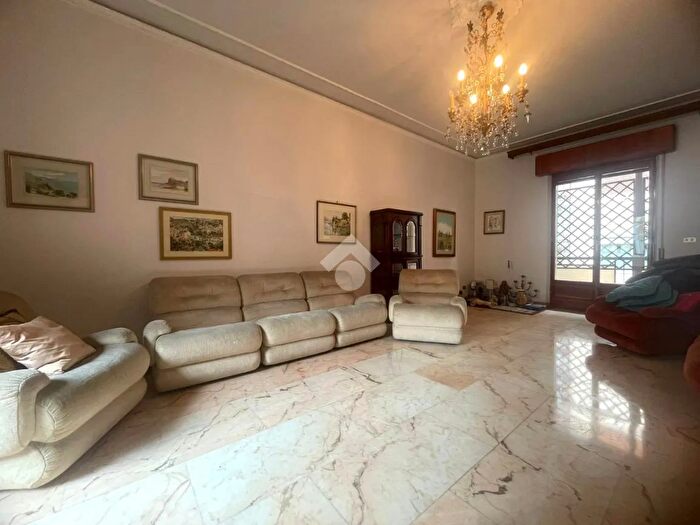 Appartamento quadrilocale in vendita in Via Raffaele Valensise, Reggio Calabria