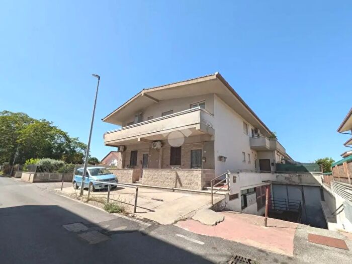 Appartamento bilocale in vendita in Via Napoli, Ciampino