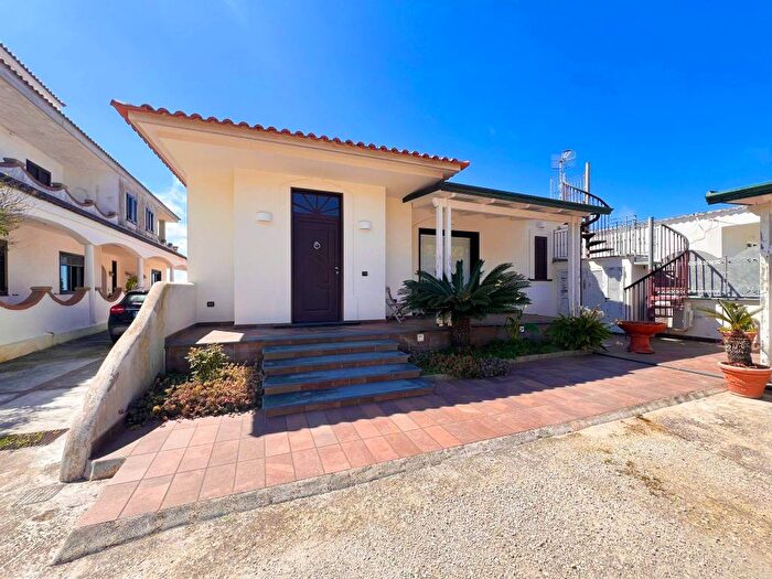 Casa con 5 locali in affitto in Corso Filomarino, Monte di Procida
