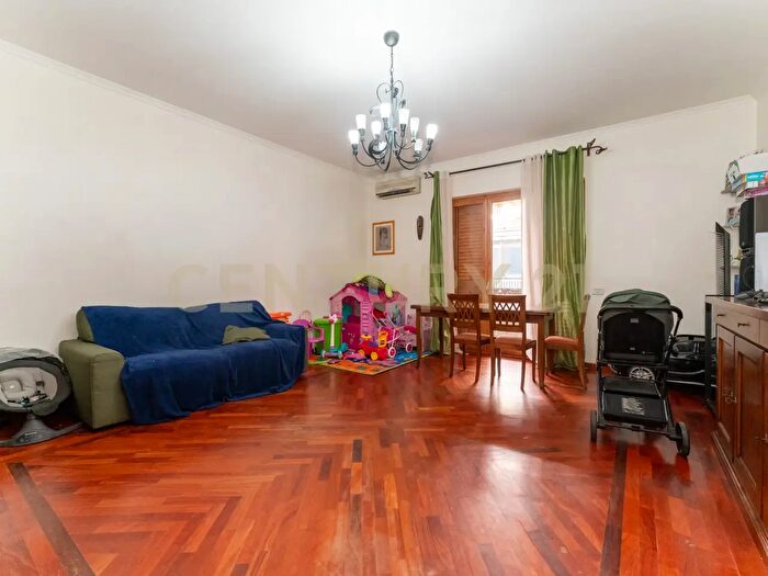 Appartamento con 5 locali in vendita in Via Antonino Bonaccorsi, Acireale
