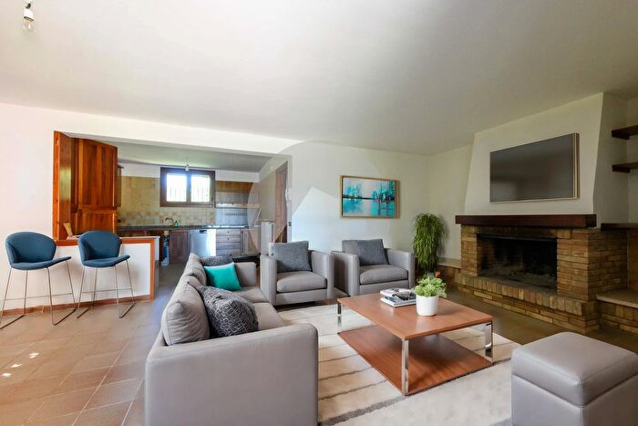 Casa con 19 locali in vendita in per Casalgrande, Scandiano