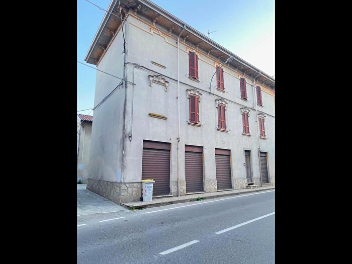 Case in Vendita e in Affitto - 2