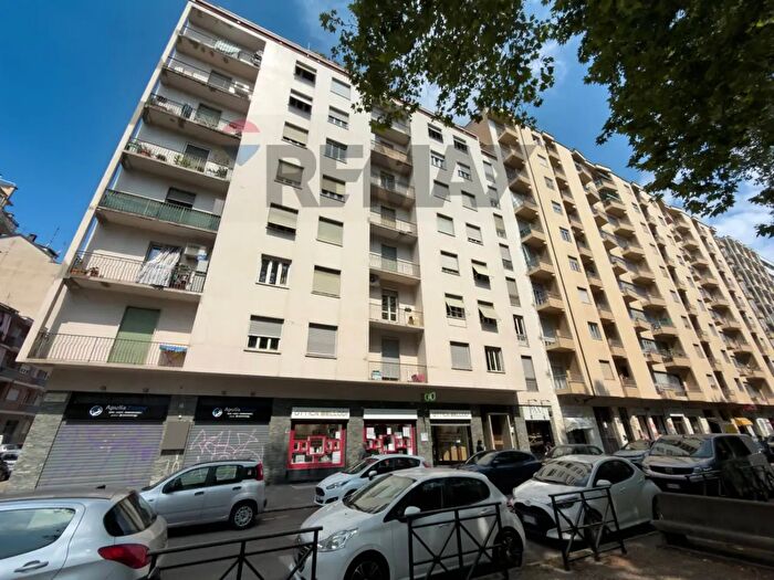 Appartamento trilocale in vendita in Corso Agnelli, Torino