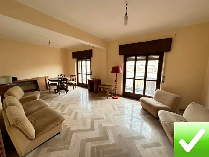 Appartamento con 5 locali in vendita in Reggio Calabria