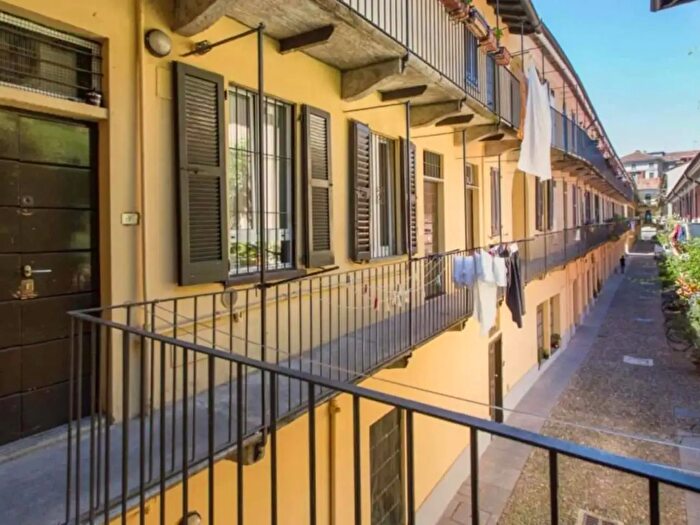 Appartamento monolocale in affitto in Corso San Gottardo, Milano