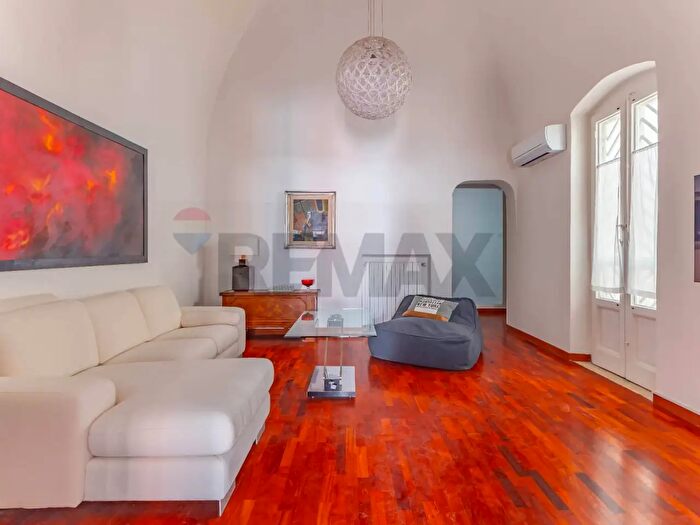 Appartamento trilocale in vendita in Calefati, Bari