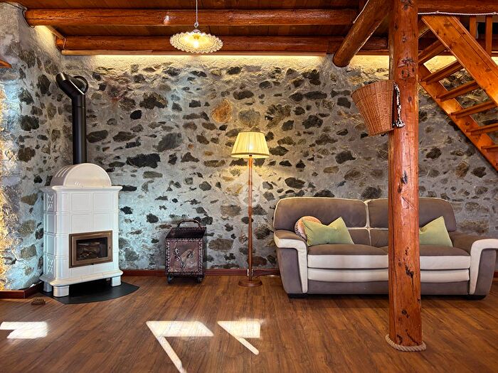 Casa trilocale in vendita in Frazione Givigliana, Rigolato