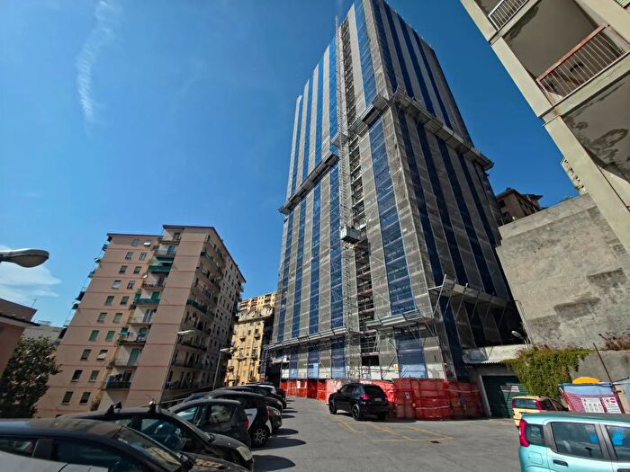 Appartamento con 7 locali in affitto in Via Gian Battista Monti R, Genova
