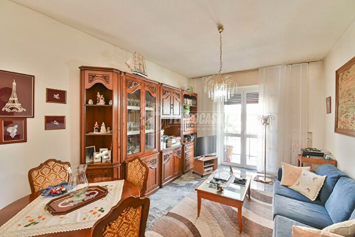 Appartamento trilocale in vendita in Via Giulio Cesare, Cantu