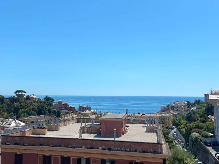 Appartamento con 6 locali in affitto in Via Rio Salto, Sturla, Genova