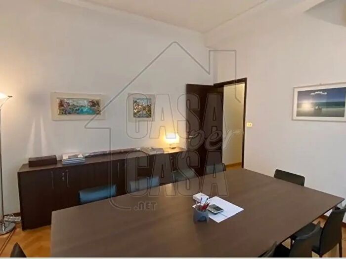 Appartamento con 5 locali in vendita in Via Giuseppe Verdi, Padova