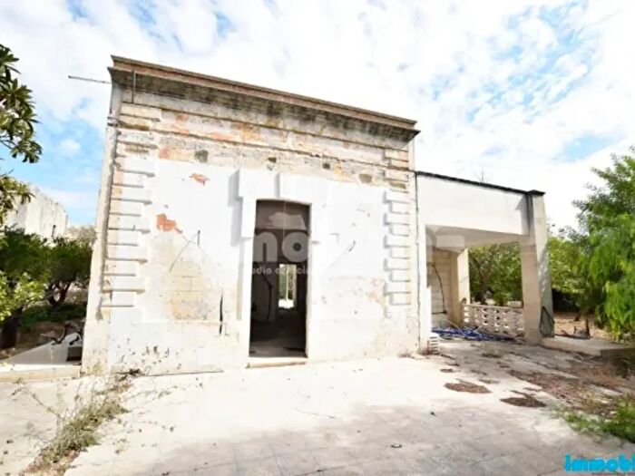 Casa quadrilocale in vendita in Oria