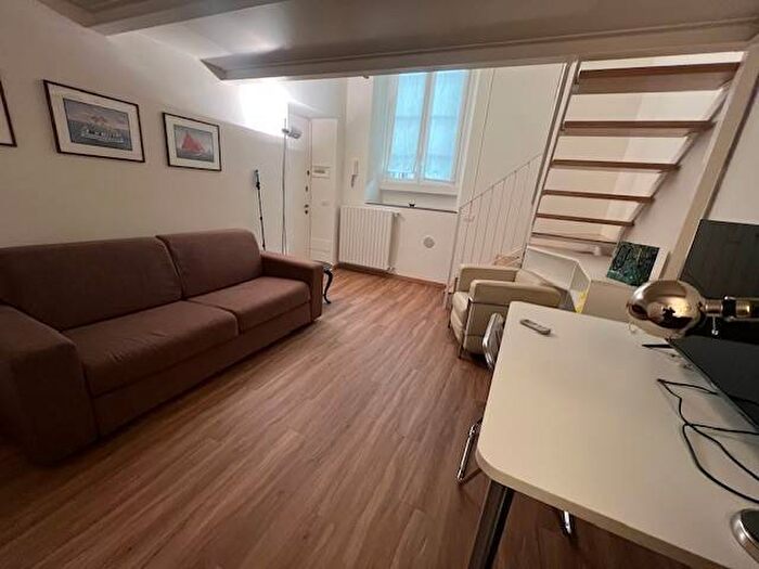 Appartamento bilocale in affitto in Via San Rocco, Porta Romana Medaglie dOro, Milano